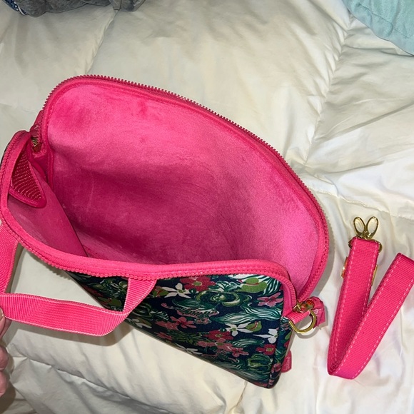 Lily Pulitzer Laptop Case - Picture 2 of 3
